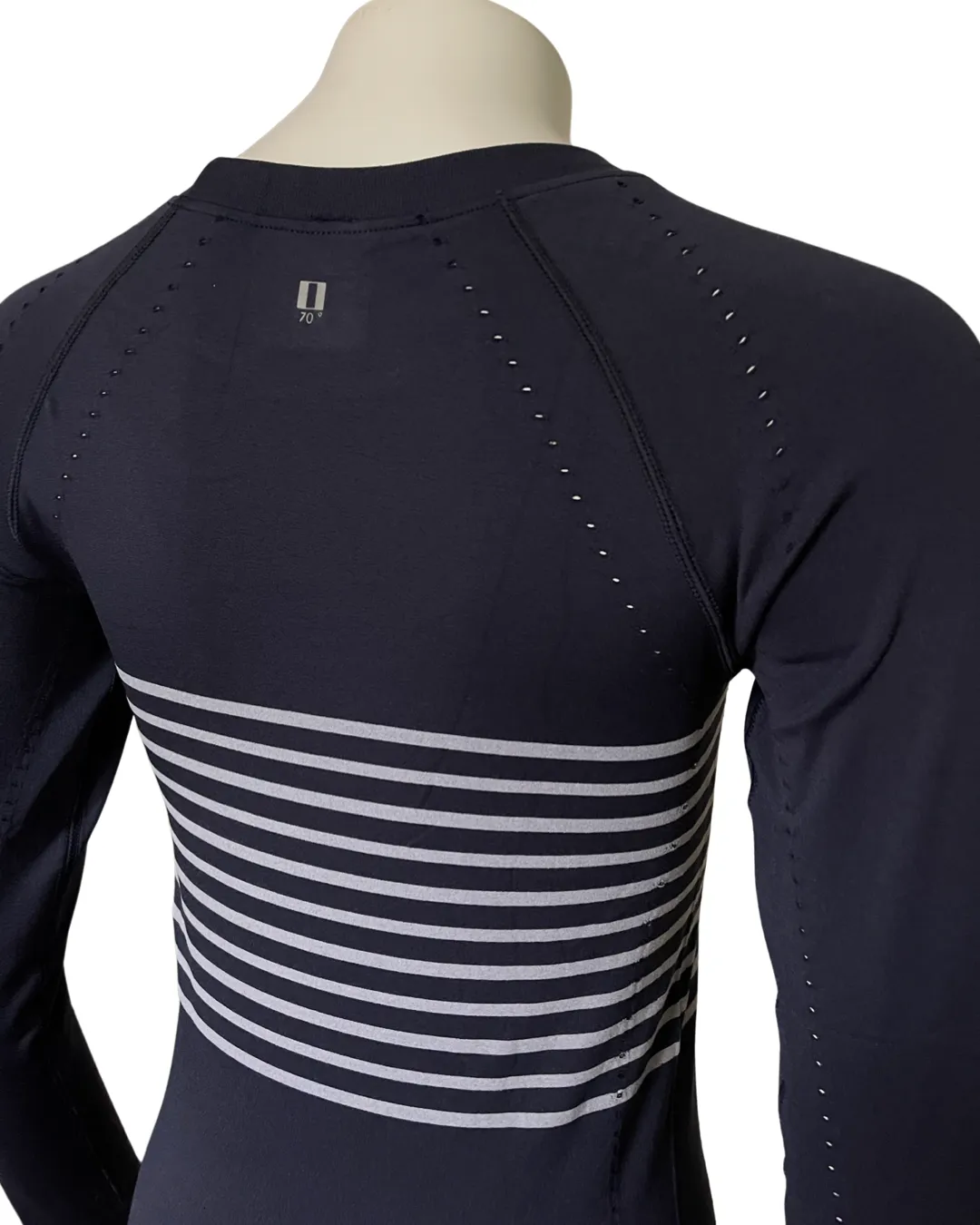 70° Signature Seamless Long Sleeve Tee in Navy Blue   Soft White Stripe