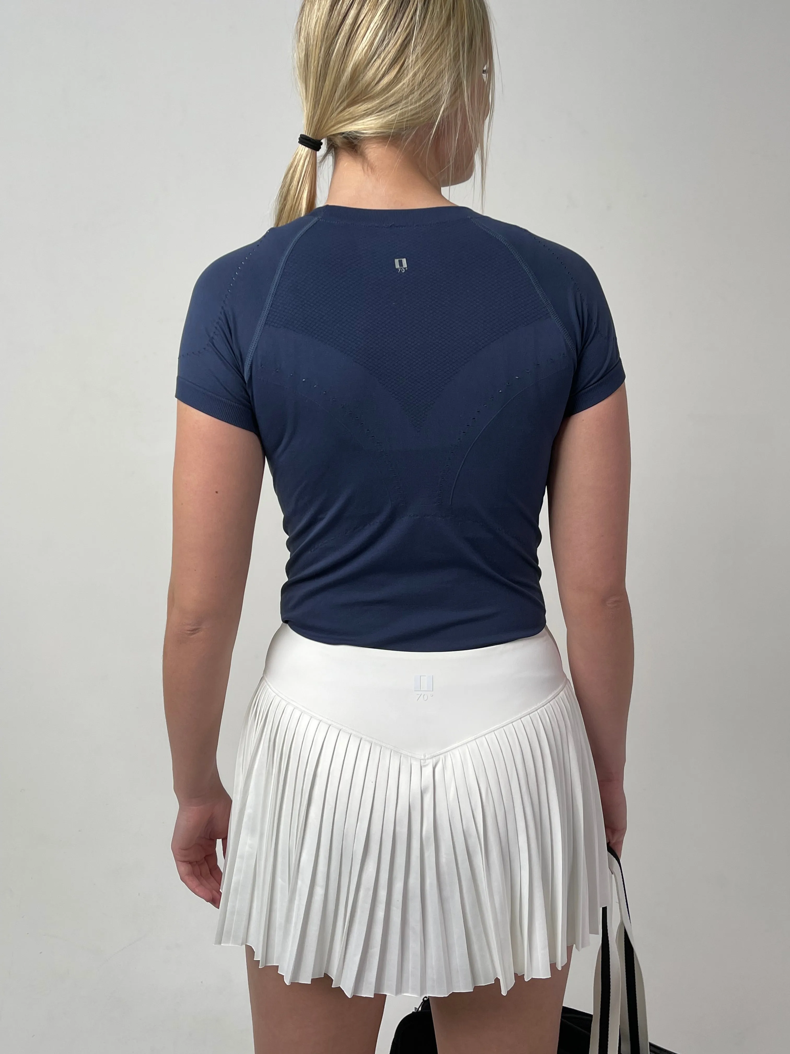 70° Signature Seamless Short Sleeve Tee in Marine Navy