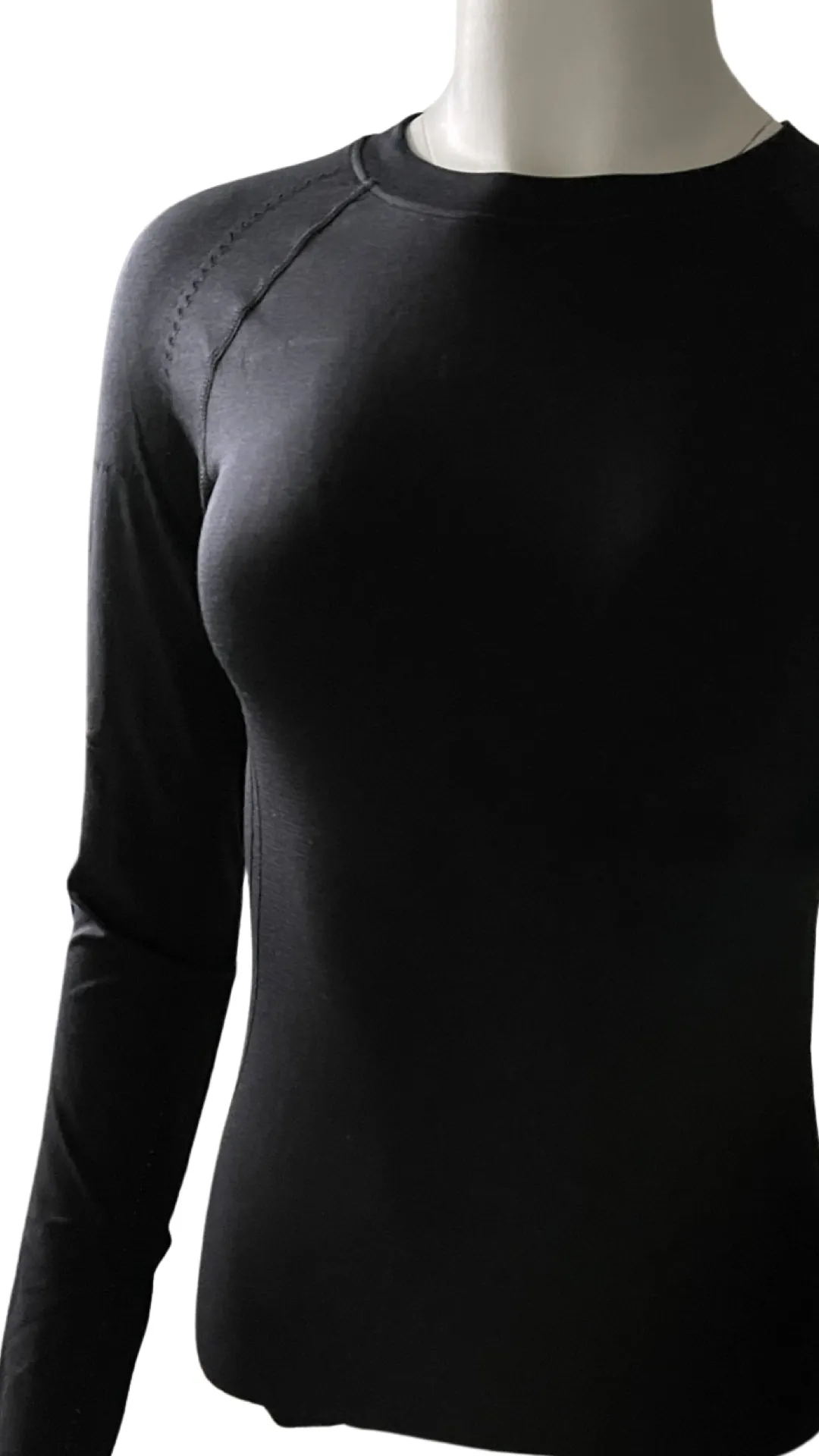 70° Signature Seamless UPF 50  Long Sleeve Tee in Classic Black