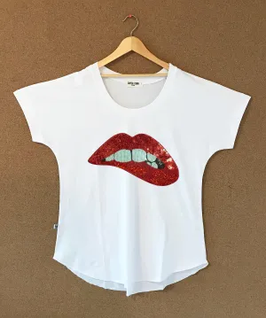 DWY-011 - Red Glitter Lips - White