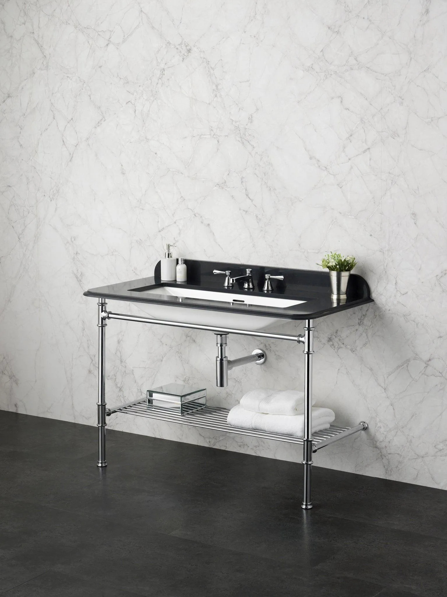 Metallo 113 Quartz Washstand