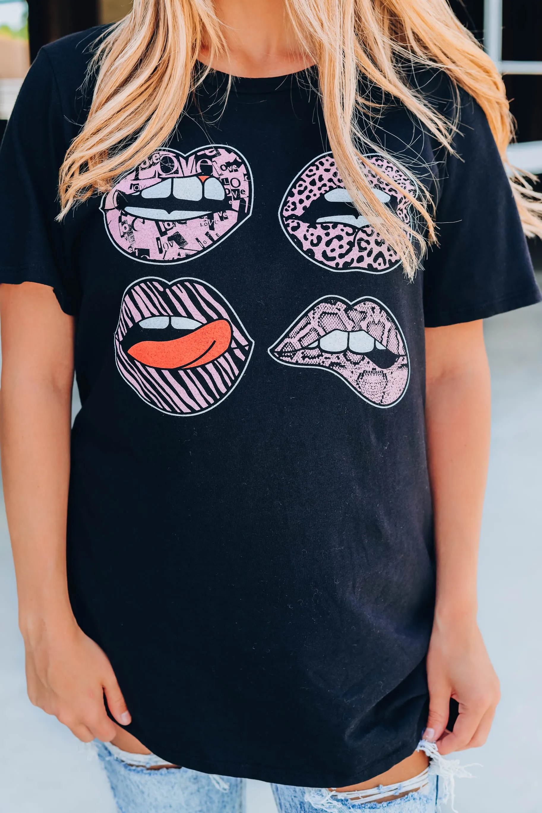 Mood Lip Graphic Tee - Black