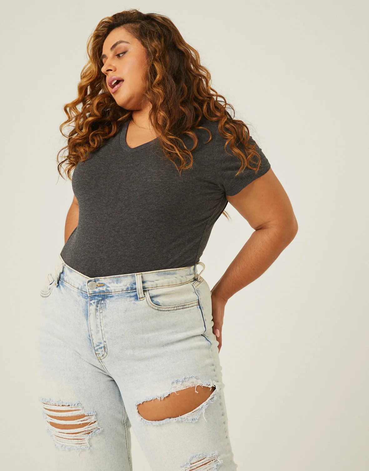 Plus Size Simple V-Neck Tee