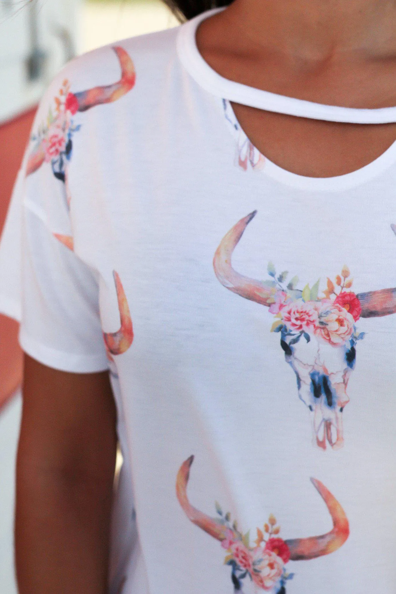 White Bull Top with Keyhole