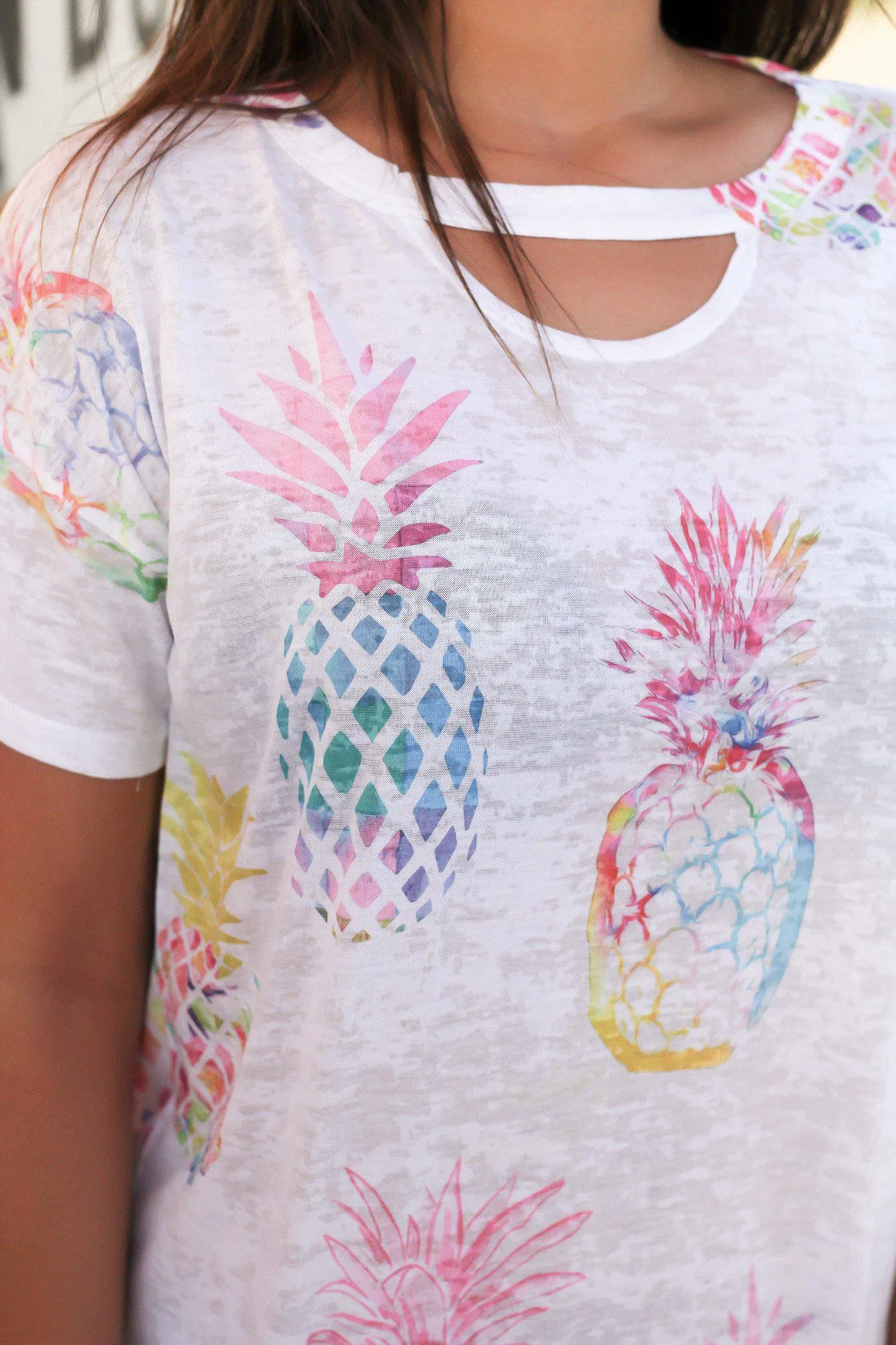 White Pineapple Top with Keyhole