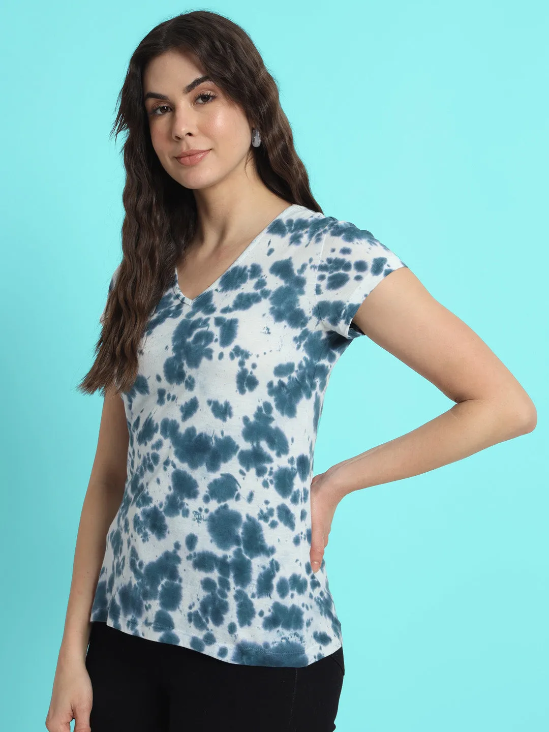 Women Blue Tie and Dyed V-Neck T-shirt